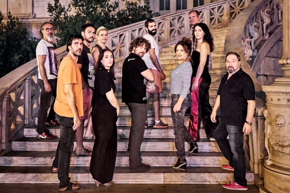 Με δράμα επιστρέφει η Ελένη Ράντου στο θέατρο Διάνα [εικόνες]  | iefimerida.gr 3