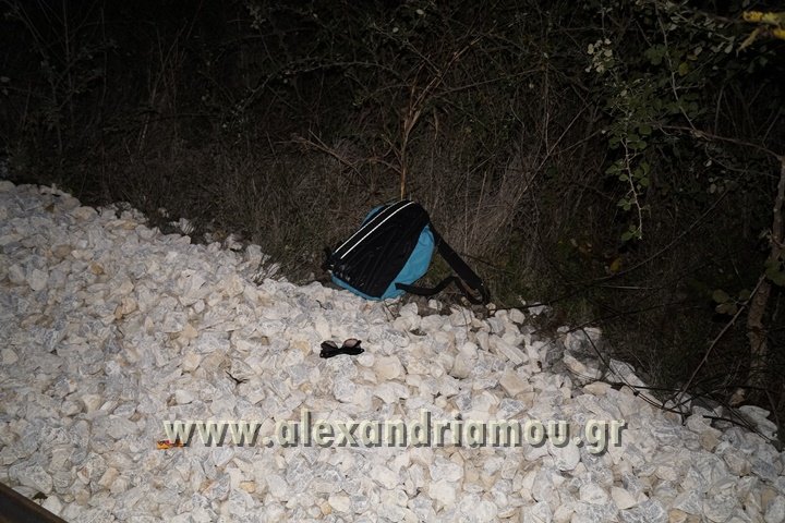 Ασύλληπτη τραγωδία: Αυτοκτόνησε η 18χρονη που διαμελίστηκε από τρένο -Είχε σκοτωθεί με τον ίδιο τρόπο ο φίλος της | iefimerida.gr 0