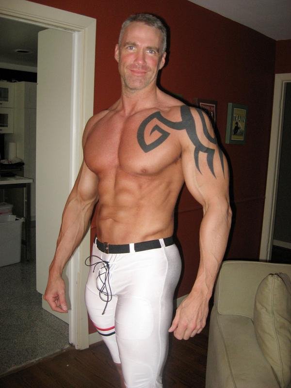 Εγκατέλειψε τη δημοσιογραφία για να γίνει πορνοστάρ -Πώς το εξηγεί [εικόνες] | iefimerida.gr 1