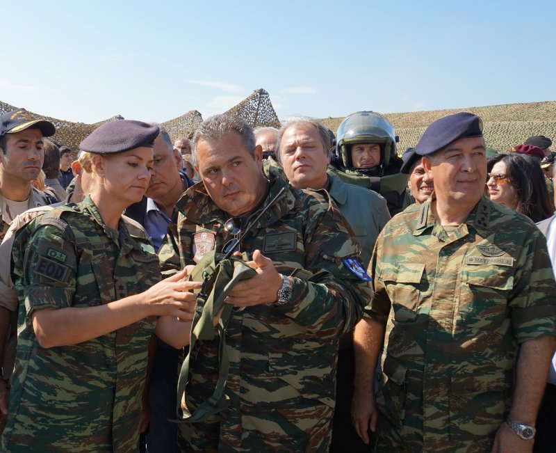 Ο Καμμένος με στολή παραλλαγής στο πεδίο βολής- Για την άσκηση Παρμενίων [εικόνες] | iefimerida.gr 0