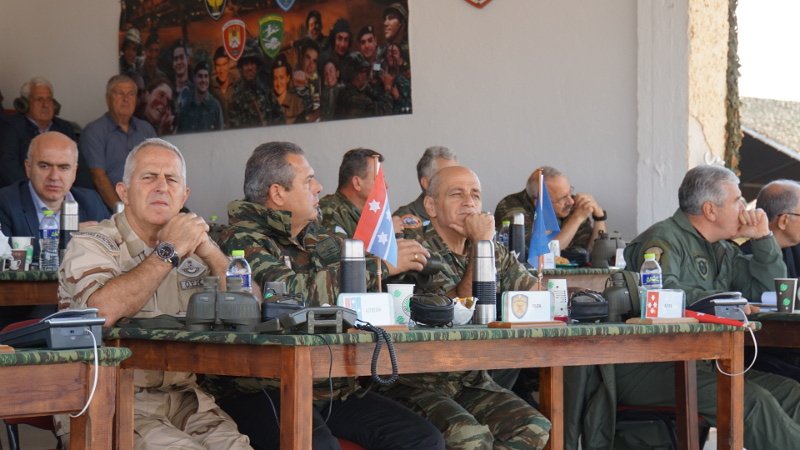 Ο Καμμένος με στολή παραλλαγής στο πεδίο βολής- Για την άσκηση Παρμενίων [εικόνες] | iefimerida.gr 3