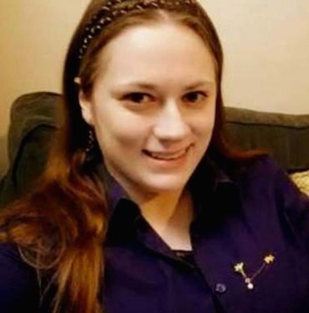 Παντρεμένη καθηγήτρια έκανε σεξ μέσα στην τάξη με δύο μαθητές της, την ίδια μέρα [εικόνες] | iefimerida.gr 0