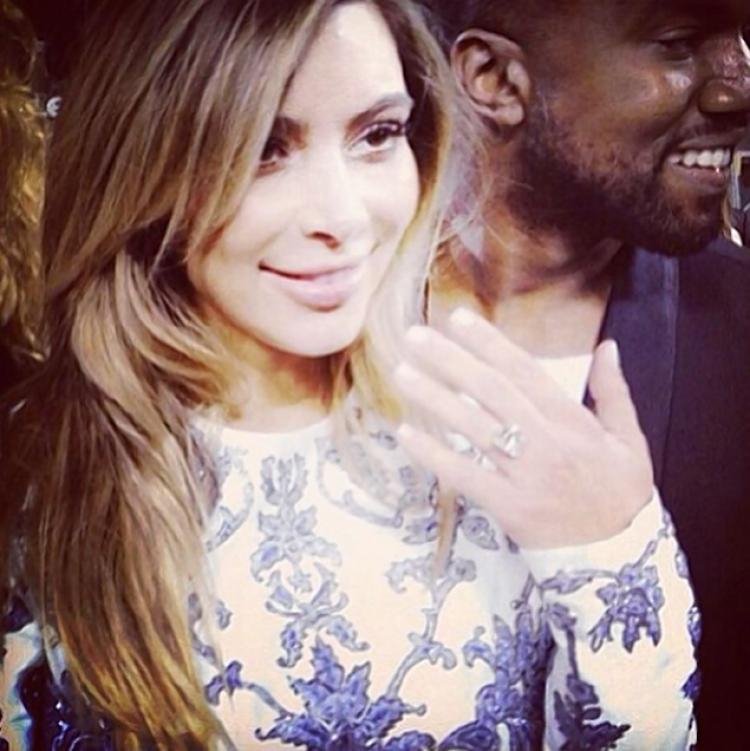 Τα social media έκαναν στόχο ληστών την Κιμ Καρντάσιαν; [εικόνες] | iefimerida.gr 1