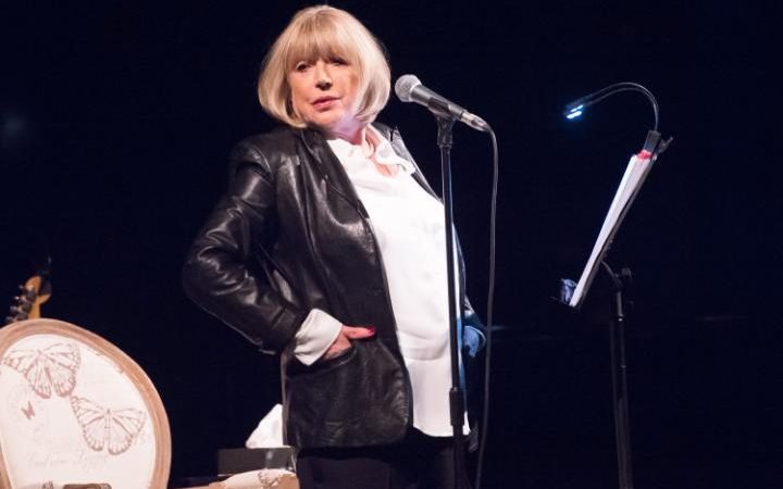 Η Μαριάν Φέιθφουλ τον Νοέμβριο στο Bataclan -Ενα χρόνο μετά την τραγωδία | iefimerida.gr 0