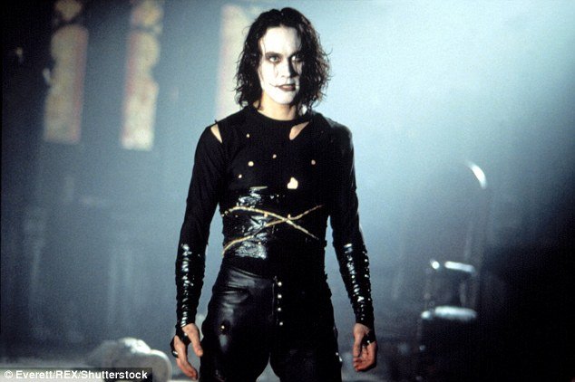 Πέθανε ο ηθοποιός Μάικλ Μάσι -Είχε σκοτώσει κατά λάθος τον γιο του Μπρους Λι [εικόνες] | iefimerida.gr 1