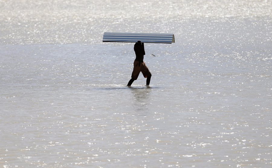 Τυφώνας Μάθιου: 900 νεκροί στη Αϊτή, 4 στη Φλόριντα- Ανησυχία για  Τζόρτζια-Καρολίνα [εικόνες & βίντεο] | iefimerida.gr 0