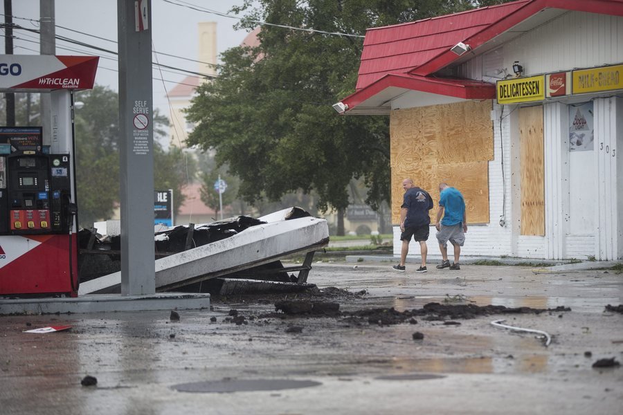 Τυφώνας Μάθιου: 900 νεκροί στη Αϊτή, 4 στη Φλόριντα- Ανησυχία για  Τζόρτζια-Καρολίνα [εικόνες & βίντεο] | iefimerida.gr 8