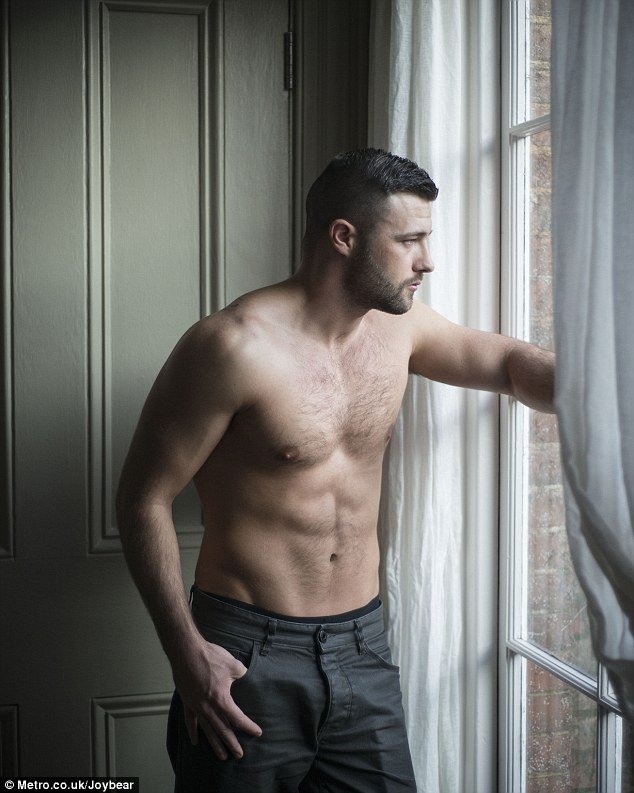  Τι πραγματικά συμβαίνει στα γυρίσματα μιας ταινίας πορνό -Δημοσιογράφος που βρέθηκε εκεί περιγράφει [εικόνες] | iefimerida.gr 0