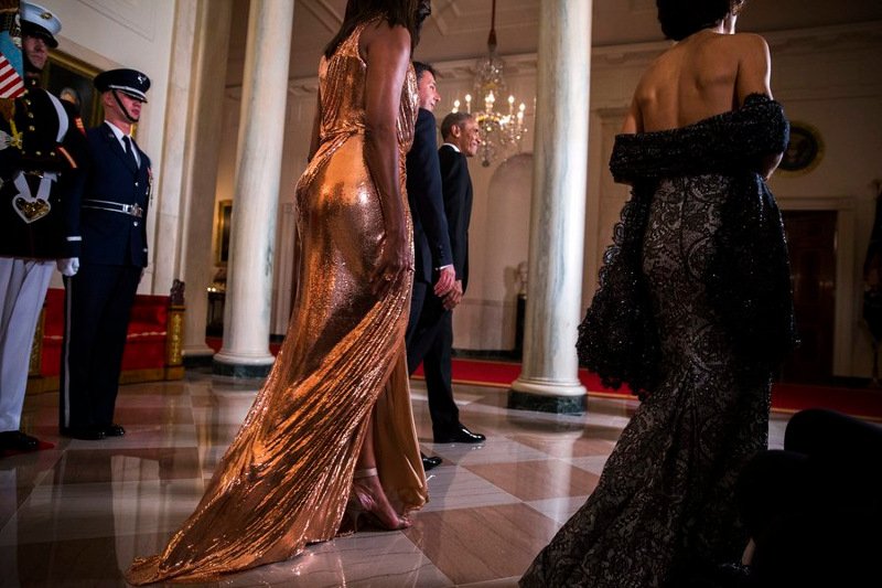 Το ροζ χρυσό φόρεμα της Μισέλ Ομπάμα δεν ήταν μια απλή επιλογή -Είχε ένα «ισχυρό» μήνυμα [εικόνες] | iefimerida.gr 1