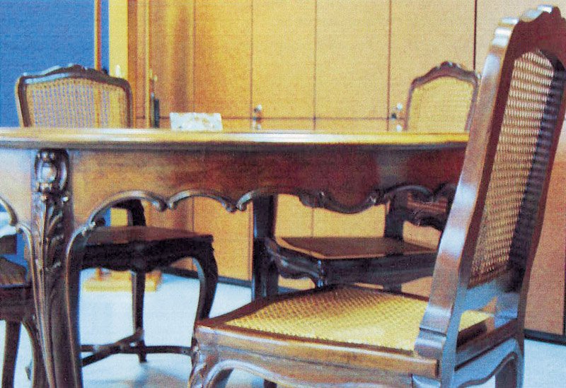 Στο σφυρί η Mercedes και χλιδάτα έπιπλα του Αλέξανδρου Ωνάση [εικόνες] | iefimerida.gr 4