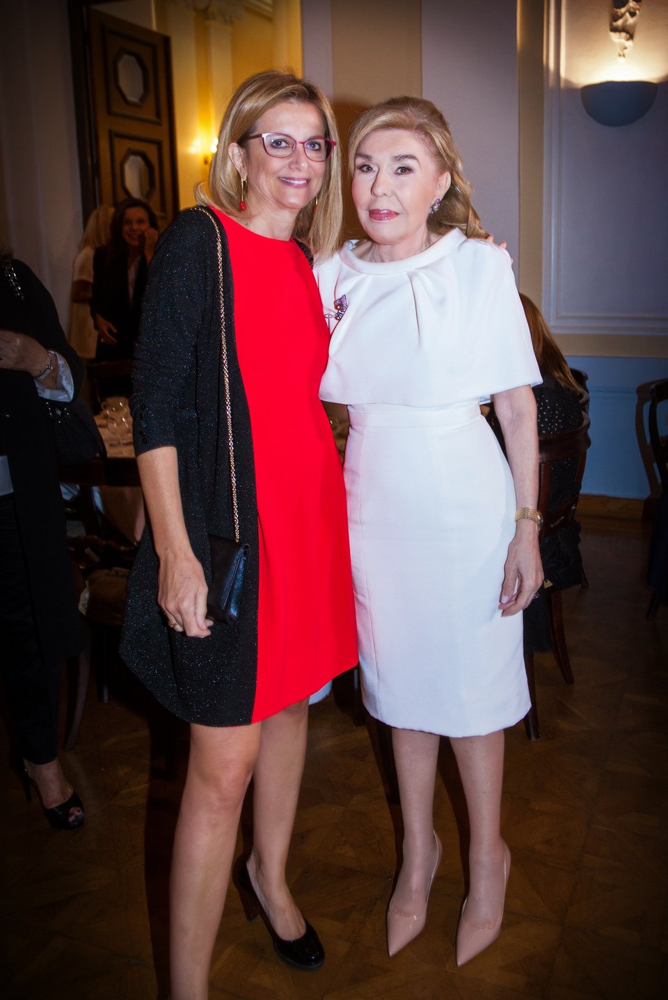 Πρώην Πρώτες Κυρίες, δημοσιογράφοι, καλλιτέχνιδες -Το event στο οποίο πήγαν 300 γνωστές Ελληνίδες κυρίες [εικόνες]  | iefimerida.gr 3