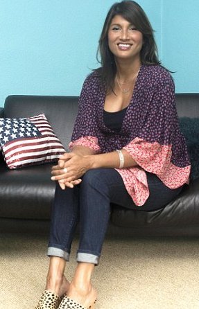 H 54χρονη που μοιάζει 30 ετών -Αποκαλύπτει πώς το πέτυχε [εικόνες] | iefimerida.gr 1