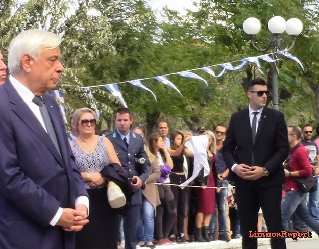 Οι εντυπωσιακοί σωματοφύλακες του Παυλόπουλου έκλεψαν τις εντυπώσεις στη Λήμνο [εικόνες] | iefimerida.gr 5