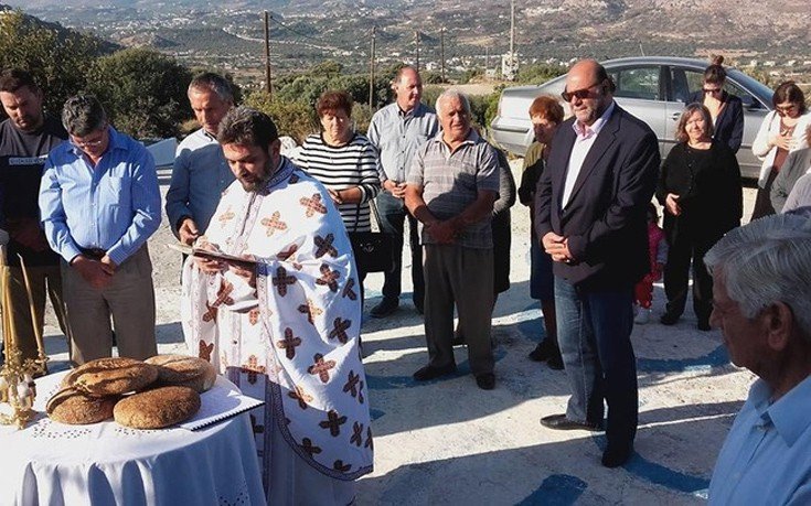 Ρόδος: Εκαναν λιτανεία για να... βρέξει -Ανησυχία για την παρατεταμένη ανομβρία [εικόνες] | iefimerida.gr 4