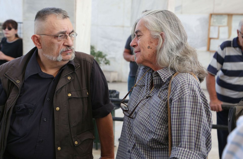 Το τελευταίο αντίο στην ηθοποιό Σοφία Ρούμπου -Συντετριμμένη η κόρη της [εικόνες] | iefimerida.gr 4