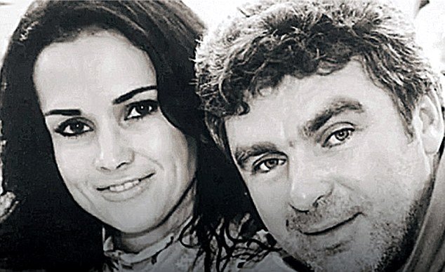 Διαζύγιο αλά ρωσικά -Χώρισαν το σπίτι τους στη μέση, κυριολεκτικά [εικόνες] | iefimerida.gr 4