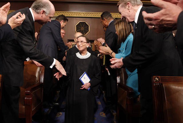 Γιατί οι Αμερικανοί λατρεύουν αυτή την 80χρονη δικαστή του Ανωτάτου Δικαστηρίου [εικόνες] | iefimerida.gr 6