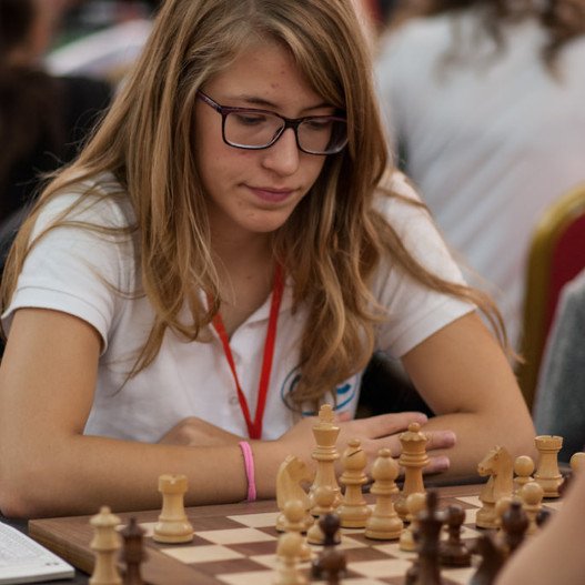 Παγκόσμια πρωταθλήτρια στο σκάκι μια 16χρονη από την Καβάλα [εικόνα] | iefimerida.gr 0