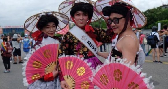 Δεκάδες χιλιάδες gay διαδήλωσαν στην Ταϊβάν - Για την ισότητα [εικόνες] | iefimerida.gr 2