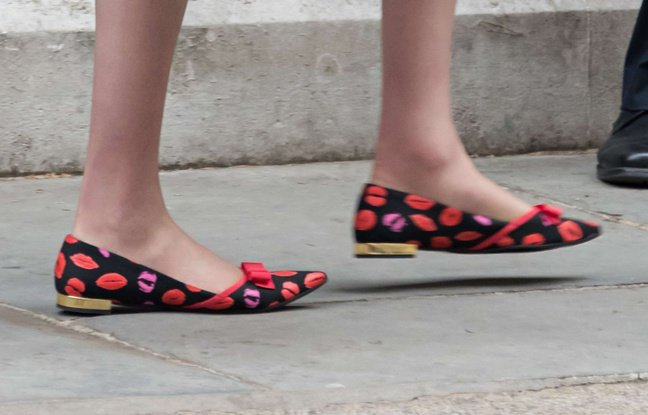 Η Τερέζα Μέι φόρεσε παπούτσια με... φιλάκια και συνάντησε τον Τσίπρα [εικόνες] | iefimerida.gr 3