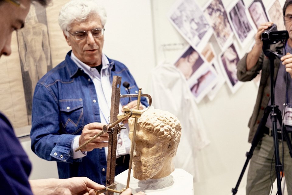 H τέχνη της μαρμαροτεχνίας: Εργαστήρι και προβολές σε Τήνο και Αθήνα [πρόγραμμα] | iefimerida.gr 0