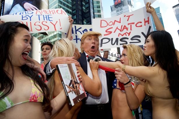 Ενας ψεύτικος Τραμπ χαϊδεύει κορίτσια στη μέση της Νέας Υόρκης και προκαλεί πανικό [εικόνες] | iefimerida.gr 5