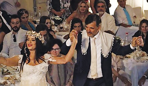 H Mαρία Τζομπανάκη δέχτηκε μηνύματα κακίας για τον νέο γάμο της [βίντεο] | iefimerida.gr 1