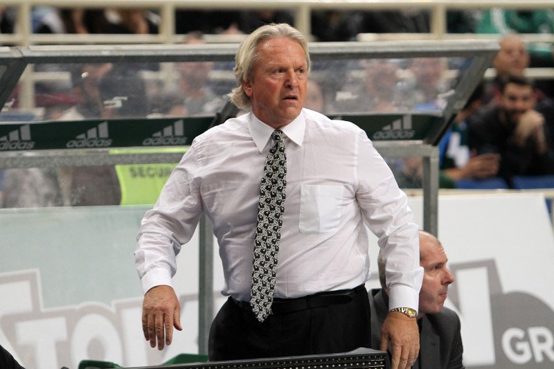 Ο Στιβ Γιατζόγλου στην αγκαλιά του Μιχαλολιάκου -Σάλος στα social media [εικόνες & βίντεο] | iefimerida.gr 7