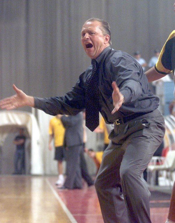 Ο Στιβ Γιατζόγλου στην αγκαλιά του Μιχαλολιάκου -Σάλος στα social media [εικόνες & βίντεο] | iefimerida.gr 6