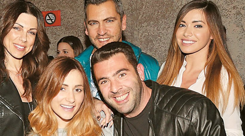 Ποιος είναι ο Αγγλούπας, ο μπον βιβέρ της μαφίας των Ρομά -Το περιστατικό με τον πυροβολισμό της Γωγώς Φαρμάκη | iefimerida.gr 1
