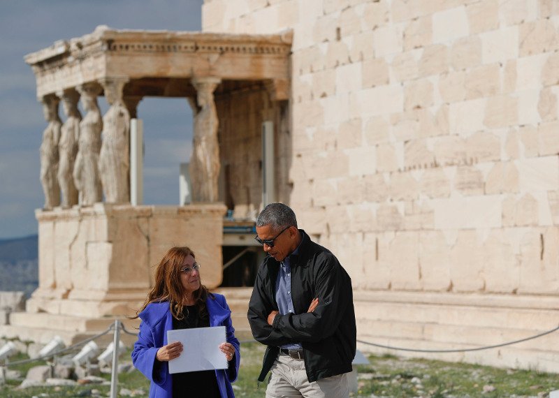 Στον Ιερό Βράχο της Ακρόπολης και στο Μουσείο ξεναγήθηκε ο Ομπάμα [εικόνες] | iefimerida.gr 9