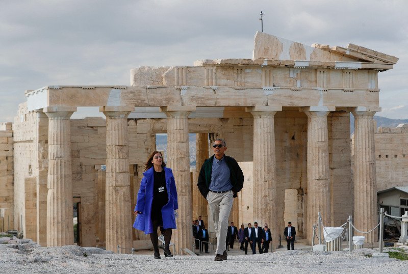 Στον Ιερό Βράχο της Ακρόπολης και στο Μουσείο ξεναγήθηκε ο Ομπάμα [εικόνες] | iefimerida.gr 16