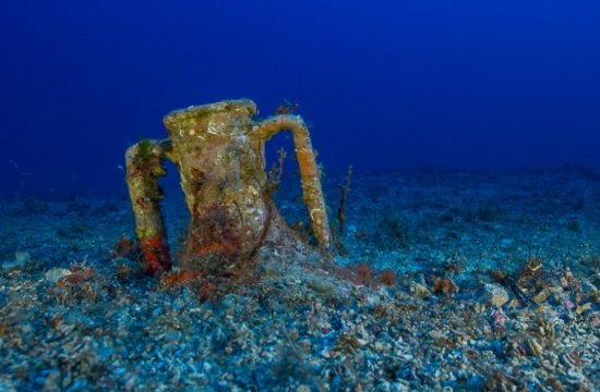 Εκθεση με αντικείμενα από το ναυάγιο των Αντικυθήρων: Αγκυρες από το πλοίο, αγγεία, κοσμήματα | iefimerida.gr 1
