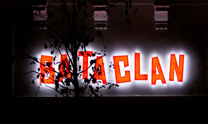 Συγκίνηση στη συναυλία του Στινγκ στο Bataclan - Ενα χρόνο μετά το μακελειό [εικόνες] | iefimerida.gr 1