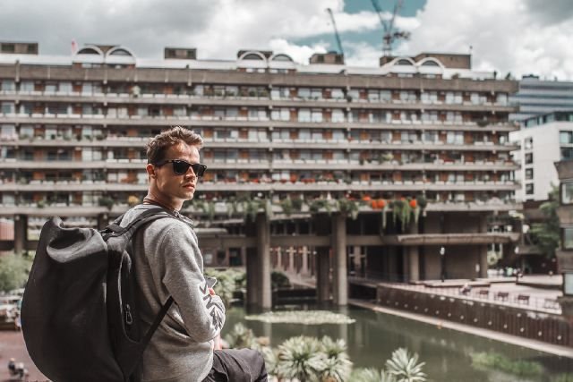 Πώς είναι να ζεις στην πολυκατοικία Barbican του Λονδίνου -Ενα τέρας με κρυφή χλιδή [εικόνες] | iefimerida.gr 18