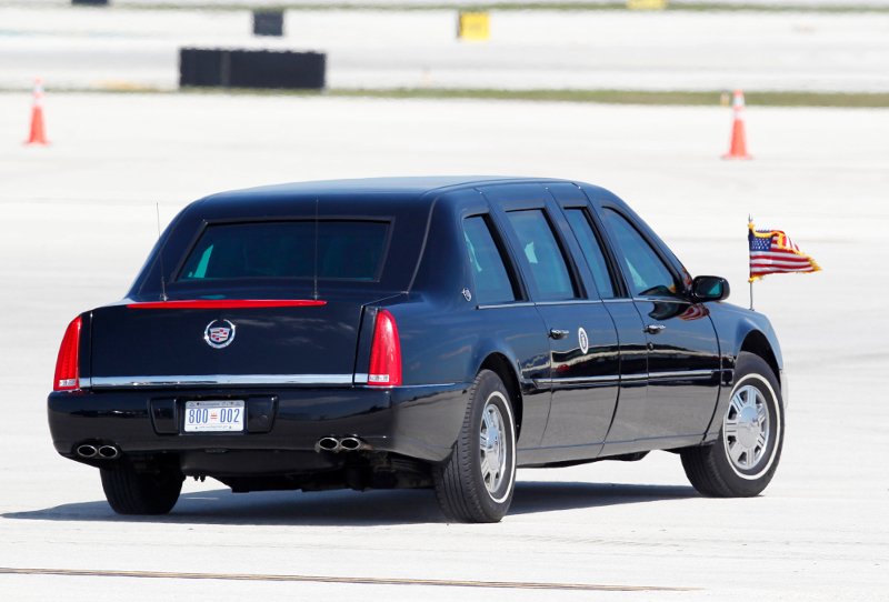 Μέσα στο «κτήνος»: Η θωρακισμένη λιμουζίνα που θα μεταφέρει τον Ομπάμα [εικόνες&βίντεο] | iefimerida.gr 3