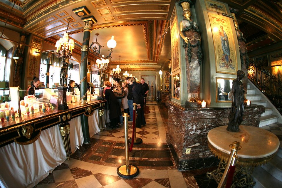 Ηλύσια Πεδία, η ωραιότερη λεωφόρος του κόσμου με 100 εκατ. επισκέπτες ετησίως [εικόνες] | iefimerida.gr 3