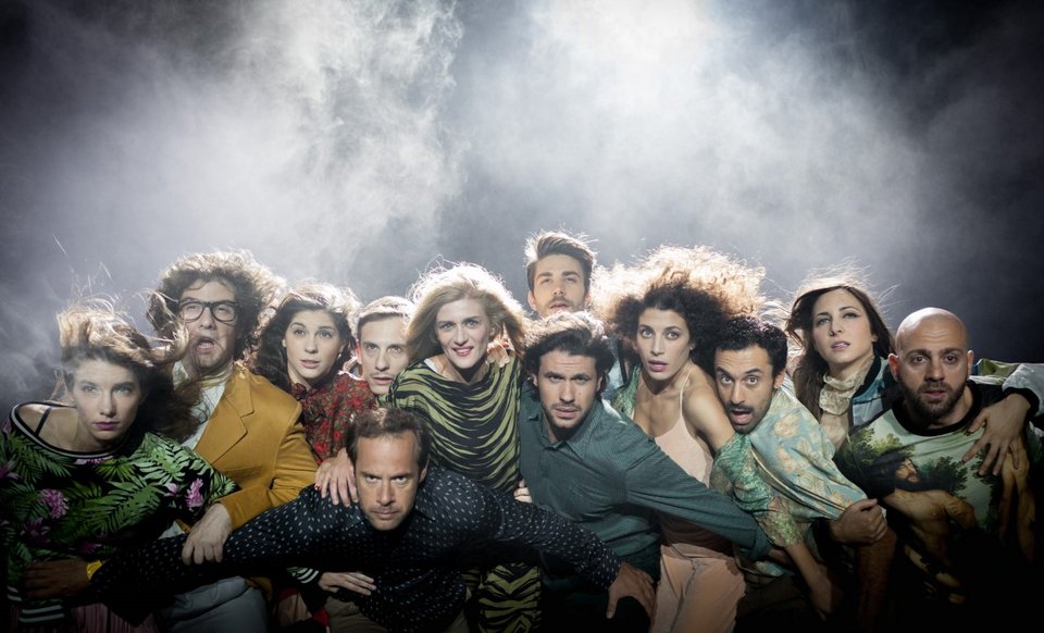 Το νέο θεατρικό-μουσικό θέαμα του Κωνσταντίνου Ρήγου στο Εθνικό [εικόνες] | iefimerida.gr 2