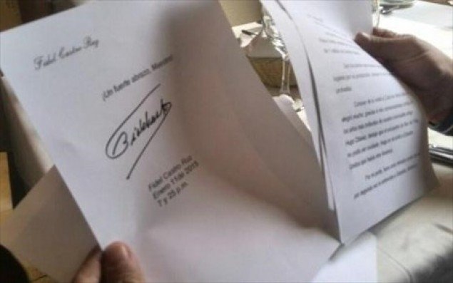 Οι επιστολές που αντάλλαξαν Φιντέλ Κάστρο - Ντιέγο Μαραντόνα το 2015 [εικόνες]  | iefimerida.gr 0