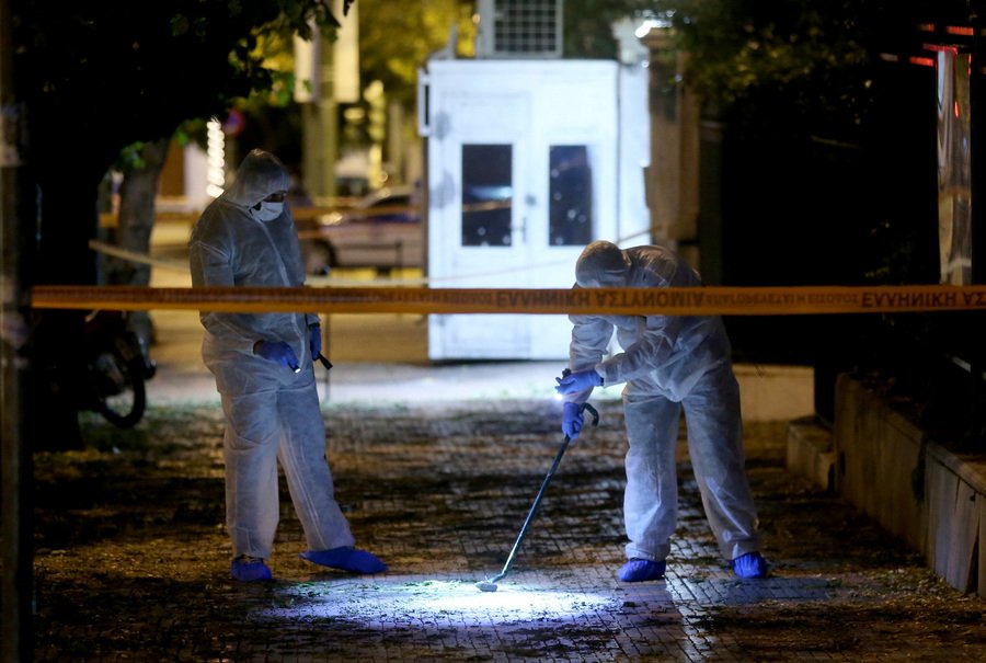 Τρομοκρατική επίθεση με χειροβομβίδα στη γαλλική πρεσβεία -Eνας τραυματίας [εικόνες] | iefimerida.gr 2