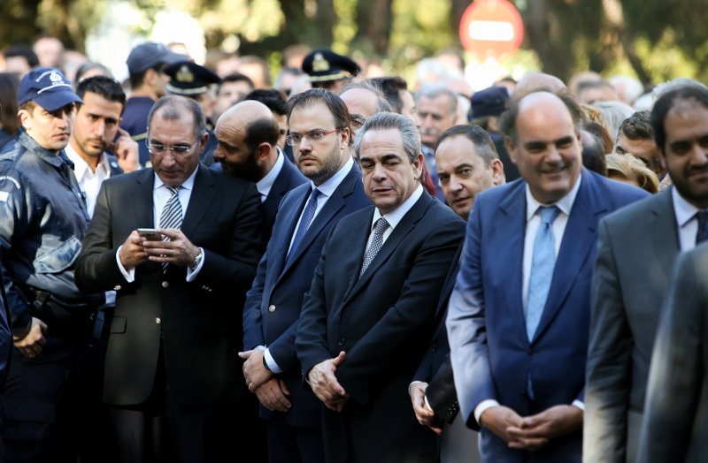 Το τελευταίο αντίο στον Κωστή Στεφανόπουλο -Με τιμές αρχηγού κράτους  [εικόνες & βίντεο] | iefimerida.gr 11