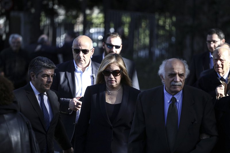 Το τελευταίο αντίο στον Κωστή Στεφανόπουλο -Με τιμές αρχηγού κράτους  [εικόνες & βίντεο] | iefimerida.gr 7