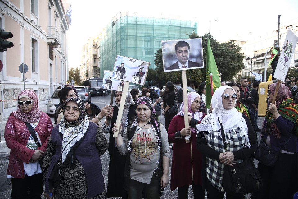 Συλλαλητήριο στην Αθήνα: «Οχι στη δικτατορία του Ερντογάν», φώναξαν οι διαδηλωτές [εικόνες] | iefimerida.gr 5