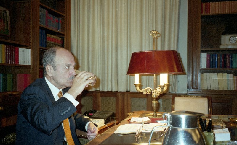 O Σταύρος Θεοδωράκης αποκαλύπτει: Οι 15 πτυχές που δεν ξέραμε για τον Κωστή Στεφανόπουλο | iefimerida.gr 0