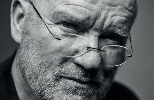 Πέτερ Λίντμπεργκ: Ο φωτογράφος των τοπ μόντελ απορρίπτει το ρετούς | iefimerida.gr 3