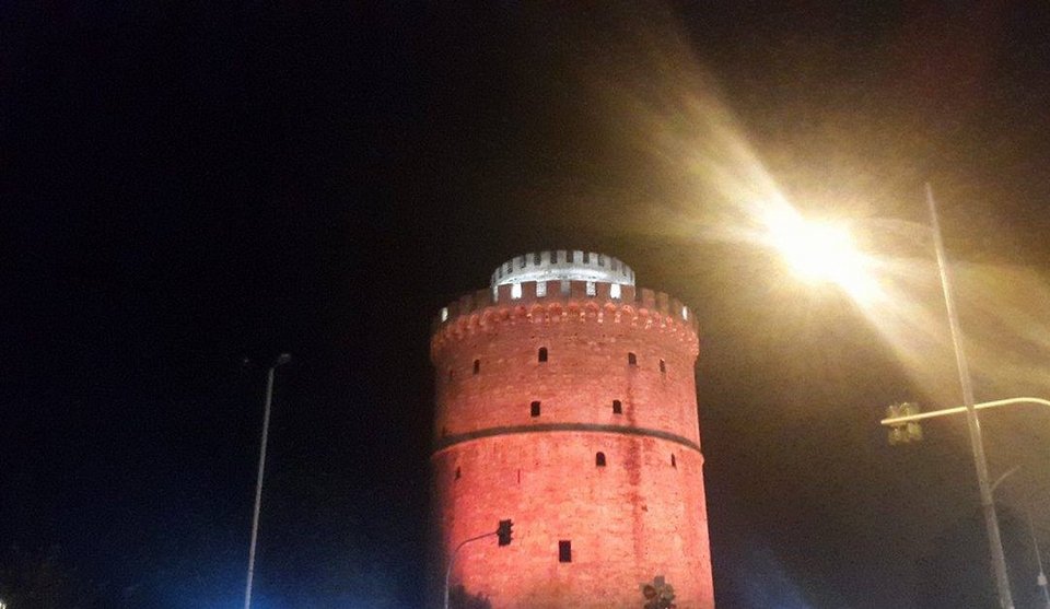 Η Βουλή και ο Λευκός Πύργος στα πορτοκαλί για την εξάλειψη της βίας κατά των γυναικών [εικόνες] | iefimerida.gr 5