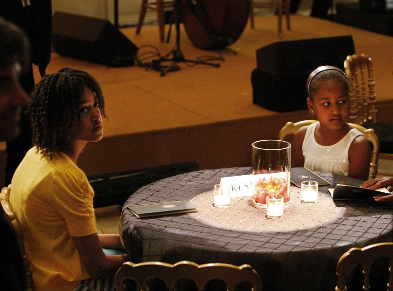 Τι μπορεί να κάνει ένα παιδί στον Λευκό Οίκο; -Πώς μεγάλωσαν εκεί Τσέλσι Κλίντον, Μαλία και Σάσα Ομπάμα [εικόνες] | iefimerida.gr 12