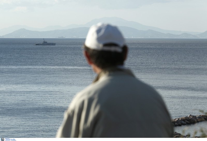 Το «πλωτό» φρούριο για τον Ομπάμα στη Βουλιαγμένη -Φουσκωτά σκάφη, πάνοπλοι άνδρες και βατραχάνθρωποι [εικόνες]  | iefimerida.gr 6