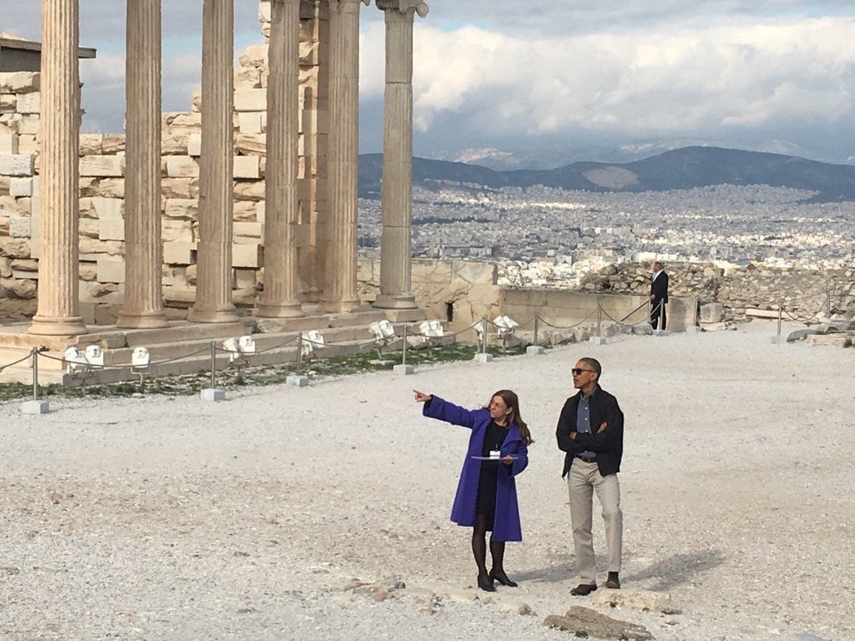 Καρέ καρέ η ξενάγηση του Μπαράκ Ομπάμα στην Ακρόπολη [εικόνες] | iefimerida.gr 2