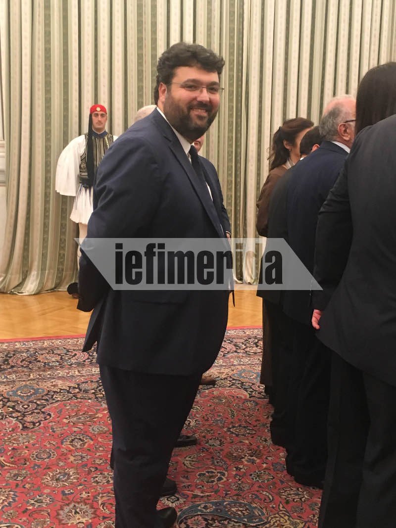 Ορκωμοσία: Οι παρουσίες που ξεχώρισαν -Η εντυπωσιακή εμφάνιση της 31χρονης υπουργού Εργασίας [εικόνες] | iefimerida.gr 5